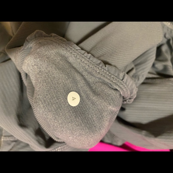 Reversible lululemon sweater - Picture 2 of 2